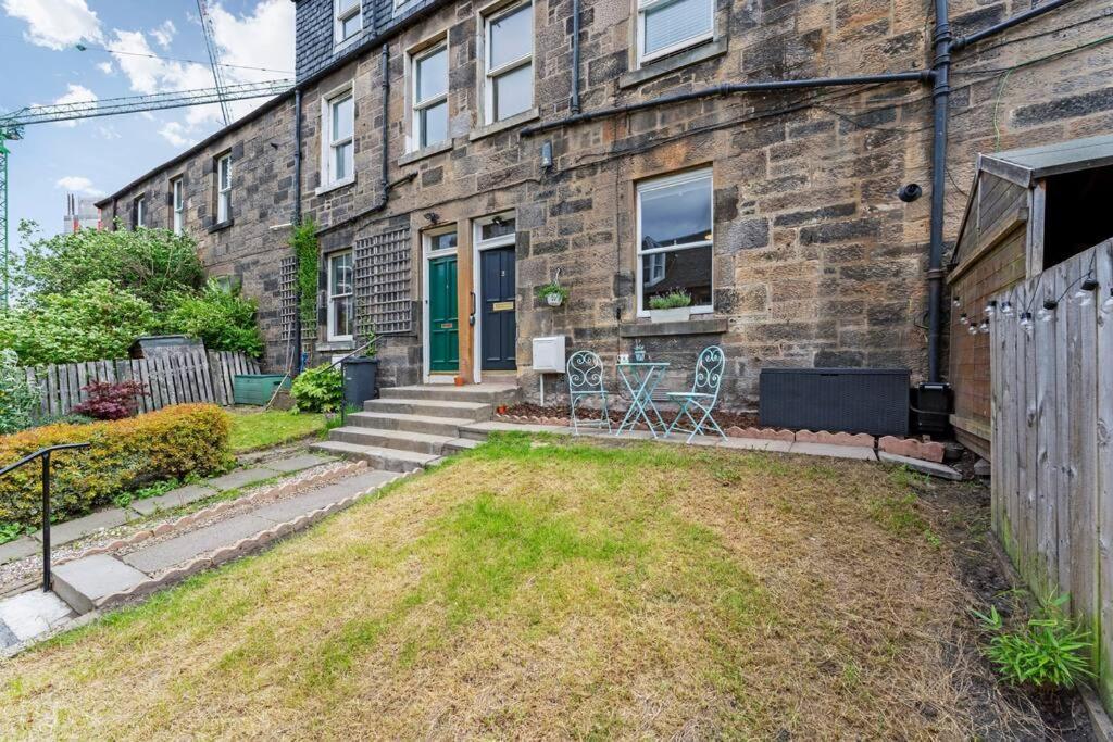 Cheerful Stays - Westend Cottage With Secured Parking Edinburg Exteriör bild